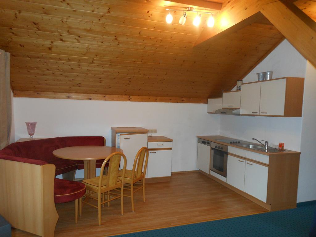 Haus Rieder Apartman Pfarrwerfen Szoba fotó